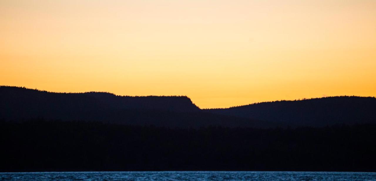 Ulvoe Lakeside Resort Ulvohamn Экстерьер фото